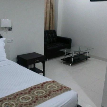 אמבון Hotel Pacific מראה חיצוני תמונה